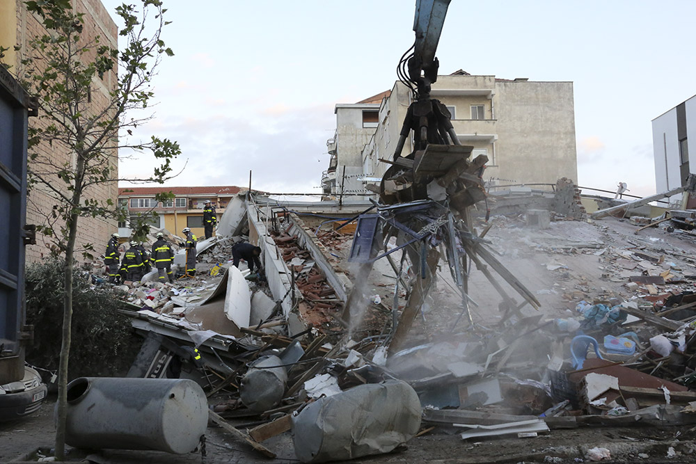 Terremoto_in_Albania_(49131201913)